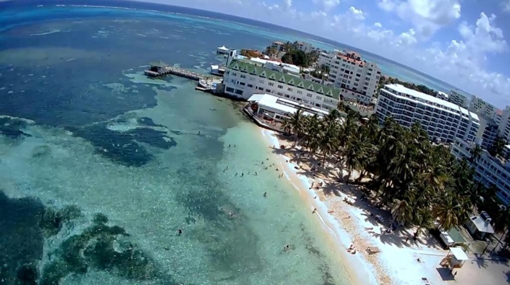 Edificio Hansa Alado De La Playa Apartamento *
